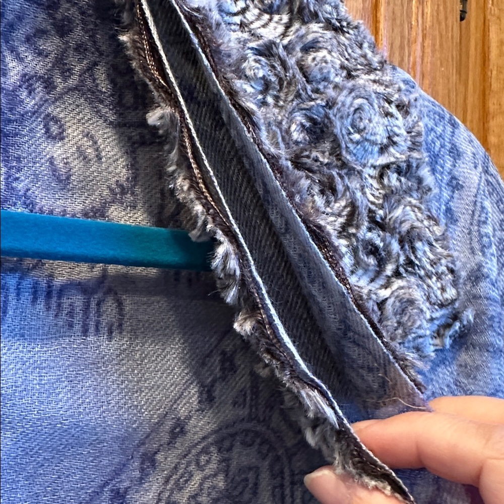 Paisley & Floral Gray Blue Purple Oversized Wool Wrap Scarf w/Faux Fur Accents - Picture 8 of 14